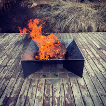 Load image into Gallery viewer, The 'MP'